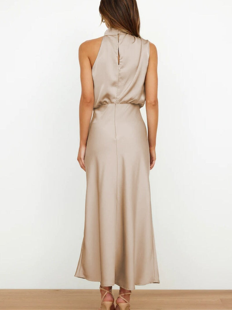 Aine | Abito Elegante in Raso