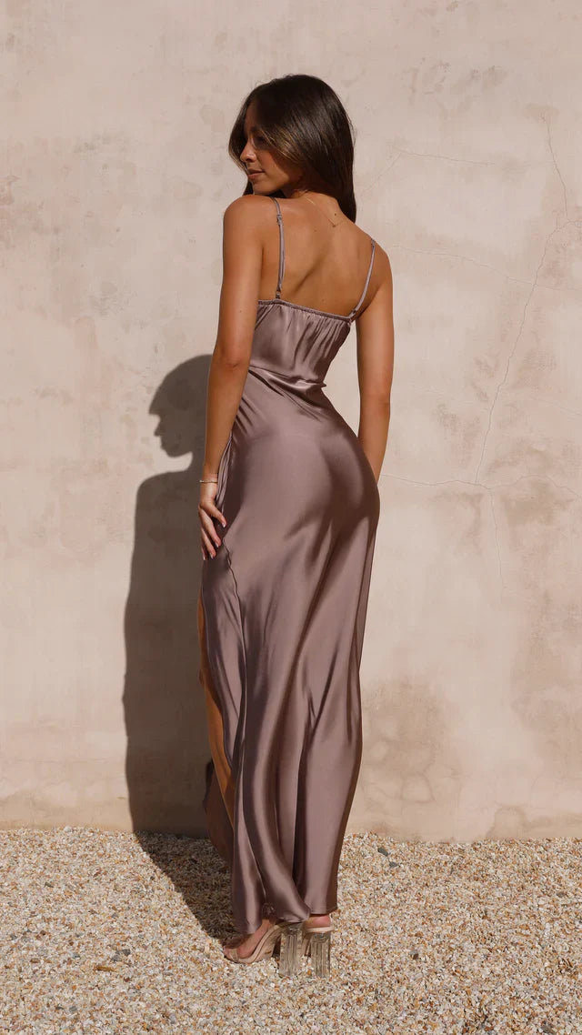 Ilinca | Abito Elegante in Raso