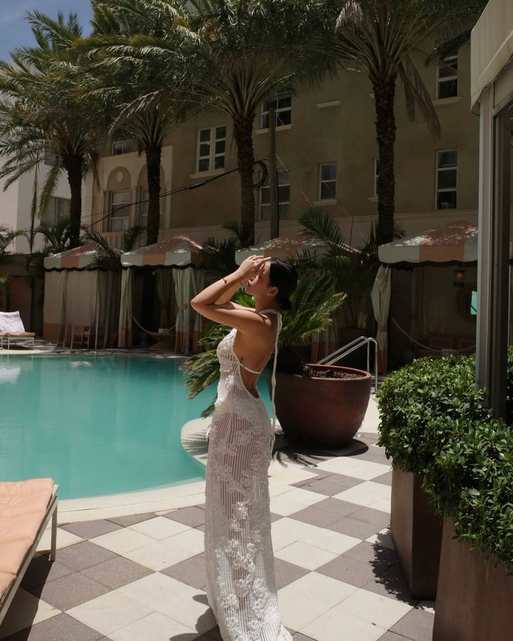 Laurie | Abito Lavorato a Rete con Ricami Floreali